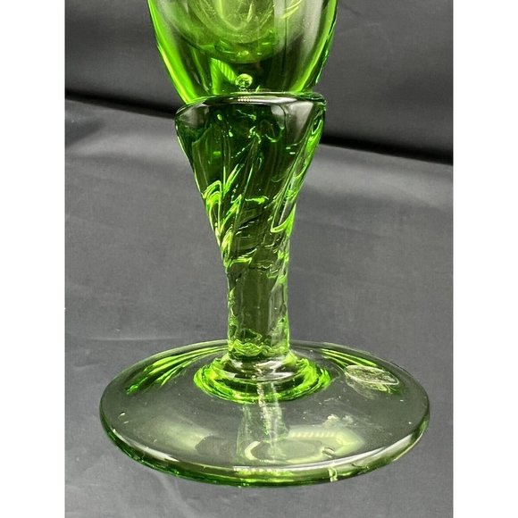 Bud Vase Danish Design Hand Crafted Green Blown Glass Made In Italy 10" Tall - Picture 3 of 12